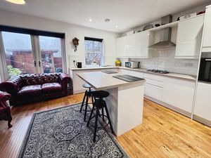 Photo 9- click for photo gallery